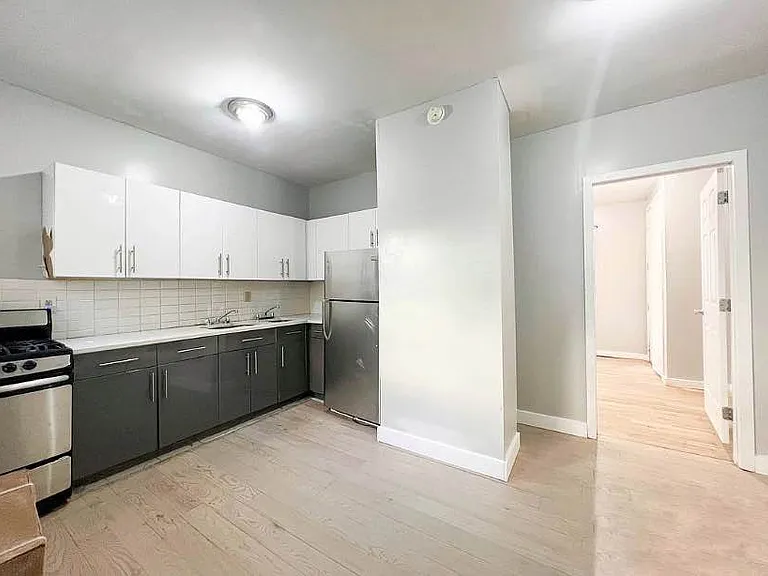 1245 41st St #2A — Photo 2