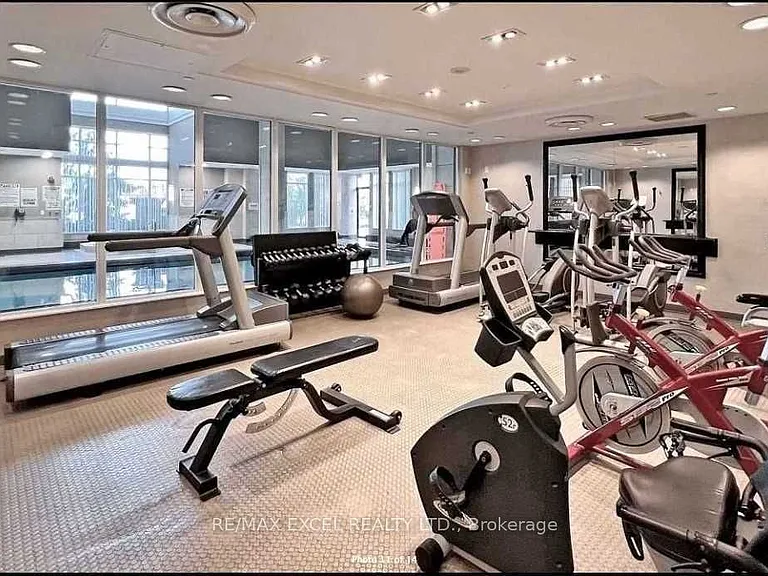 350 Red Maple Rd #508 — Photo 26