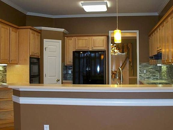 Family room to kitchen