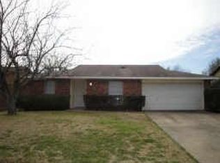 808 Coolwood Ln, Mesquite, TX 75149