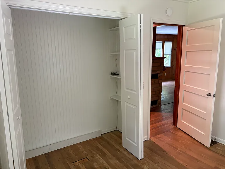 3406 Laurel Park Hwy — Photo 6