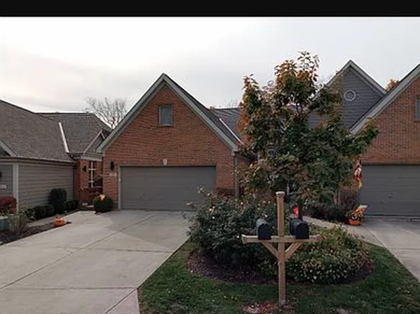 135 W Maple Ave, Fort Mitchell, KY 41011