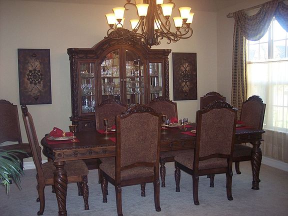 Formal Dining
