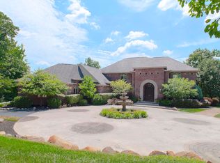 5001 Forest Valley Dr, Clarkston, MI 48348