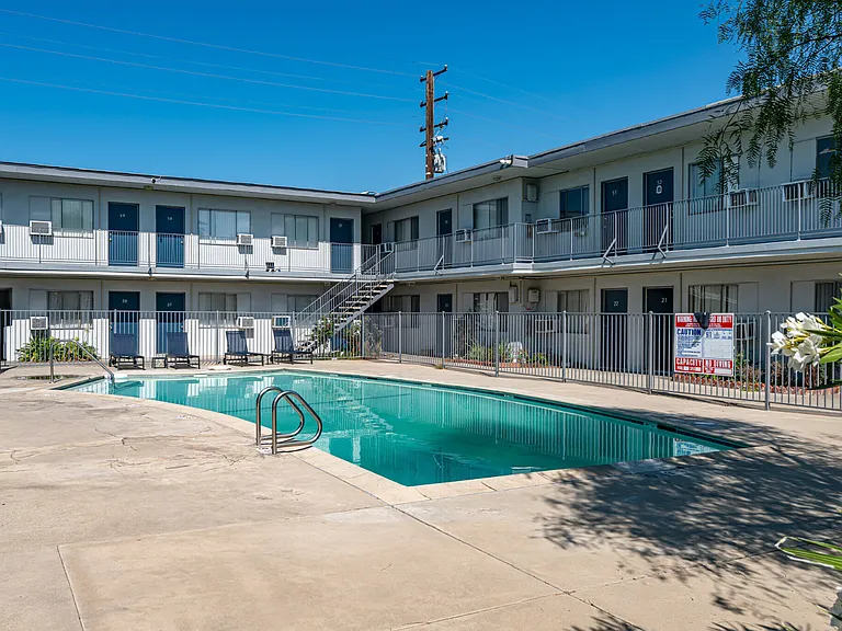 1431 N Citrus Ave #B7 — Photo 12