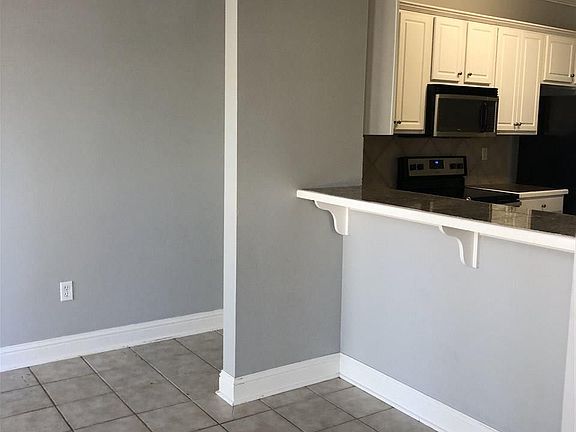 2nd image of 18156 Pinehurst Dr