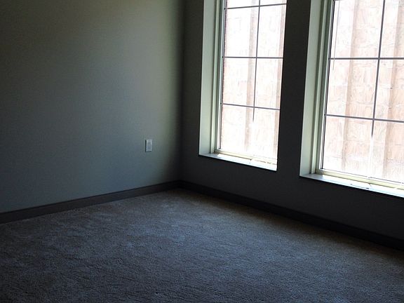 5th image of 140 S High St APT 609