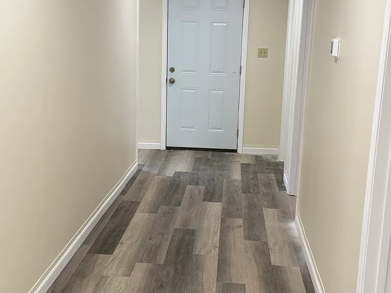 551 N Lee Ave — Photo 12