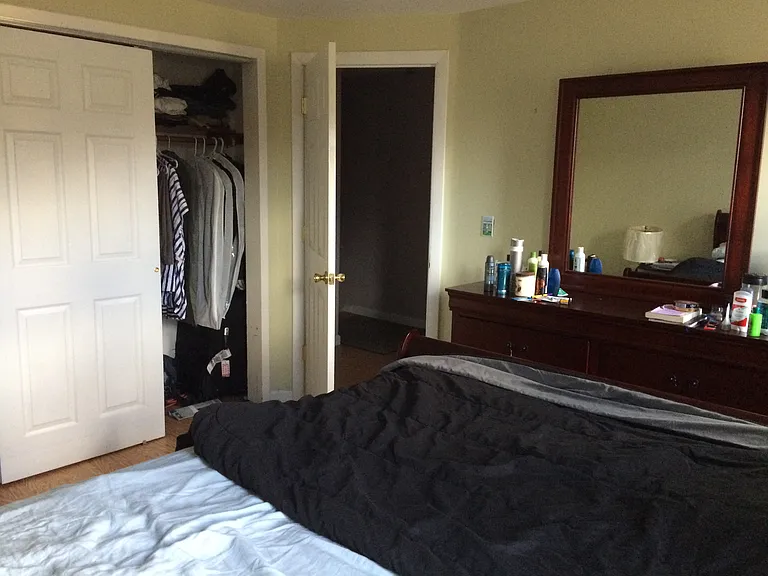 Alternate view of Bedroom 2