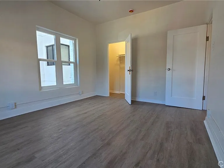 3804 W Sunset Blvd #201 — Photo 11