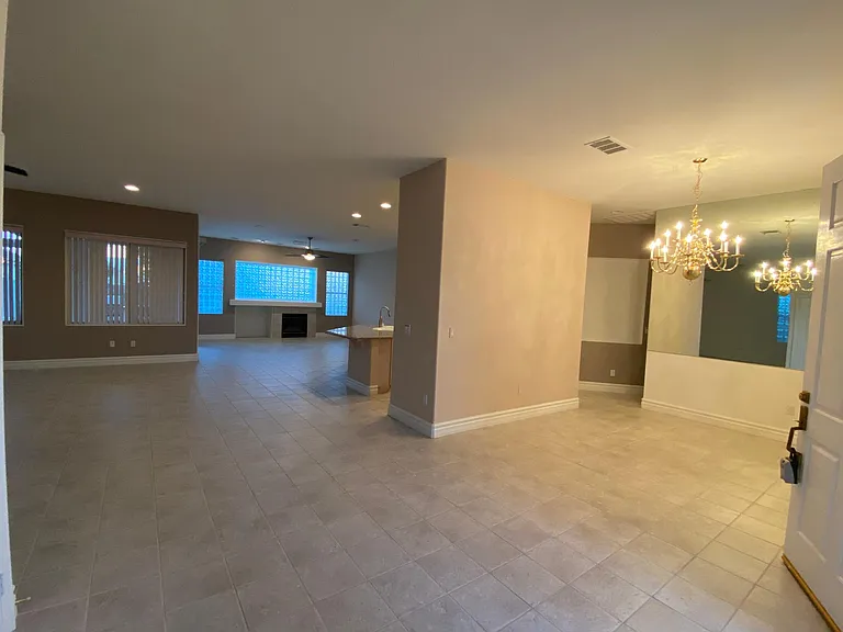 386 Apple River Ct — Photo 6