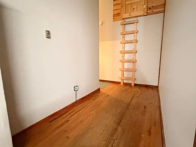 311 Main St — Photo 6