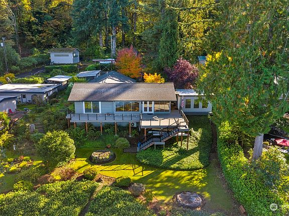 5th image of 311 SE Mariner Lane