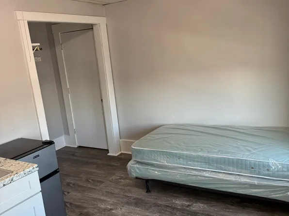 64 Broadway APT 6, Taunton, MA 02780