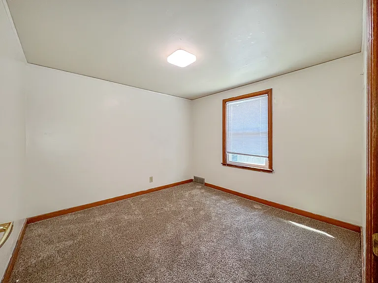 2141 Sunset Dr — Photo 14
