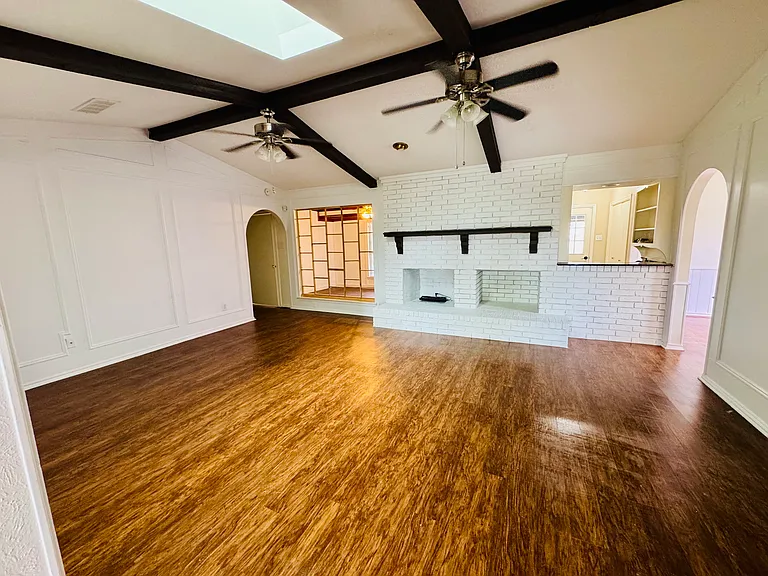 6010 Fawn Valley Ln — Photo 5