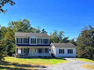 138 Sawmill Rd, Hedgesville, WV 25427