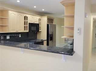 2750 N 34th Ave #9G, Hollywood, FL 33021