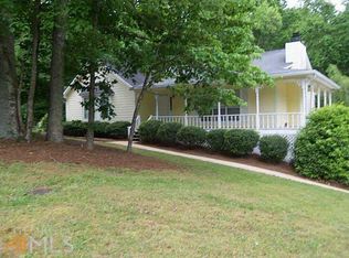 6321 Hillcrest Way, Douglasville, GA 30135