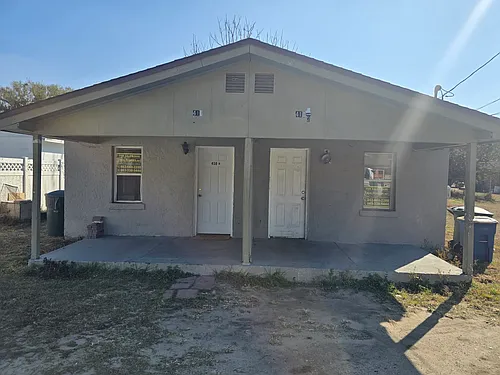 410 Hughes Pl S Photo 1