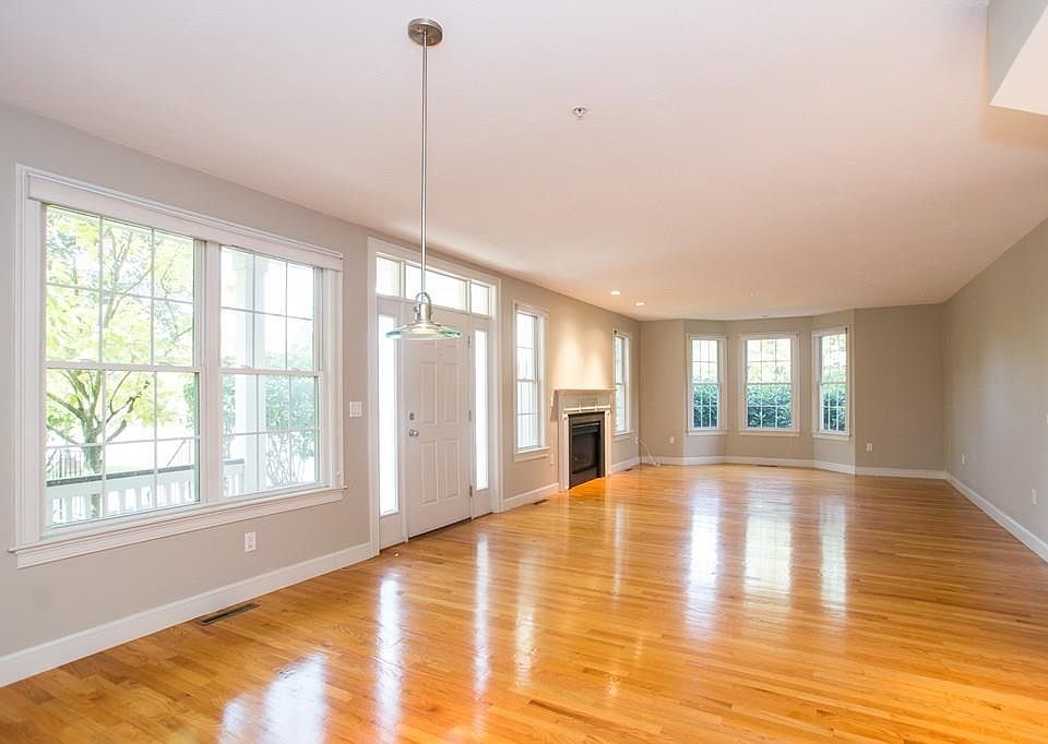 1st image of 1 Tilden Commons Dr