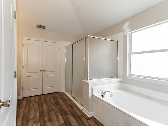 4th image of 9673 Causeway Pl
