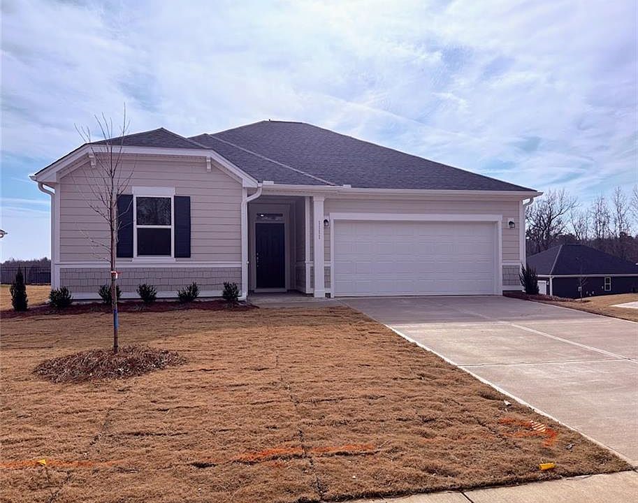 1st image of 1111 Woody Dr
