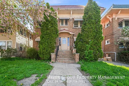 1353 Phelps Ave Photo 1
