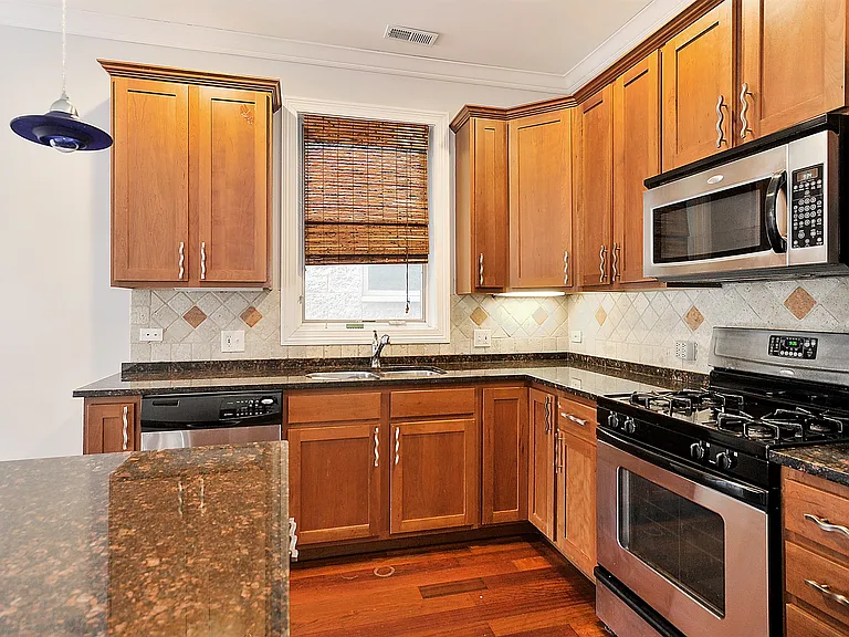 4418 S Indiana Ave #1S — Photo 4