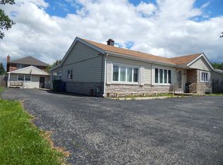 8249 Lockwood Ave, Burbank, IL