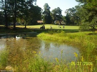 100 Hundred Pine Lake Rd, Swansboro, NC 28584