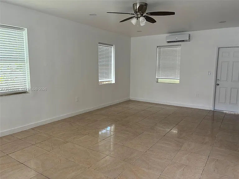 7929 Abbott Ave — Photo 6