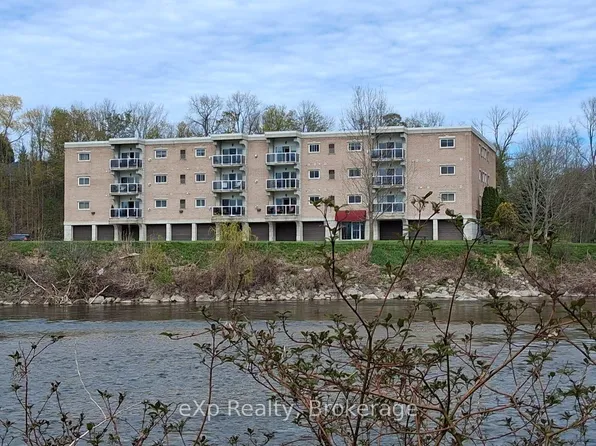 85 William St N #202, Brockton, ON N0G 2V0
