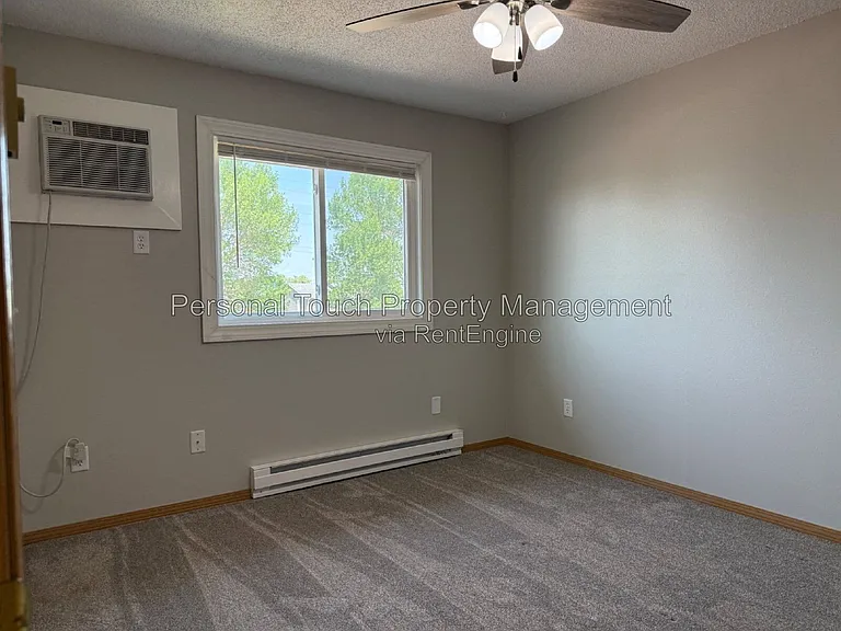 2143 2nd Ave E — Photo 18