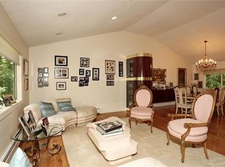 18 Sophia St, Monsey, NY 10952