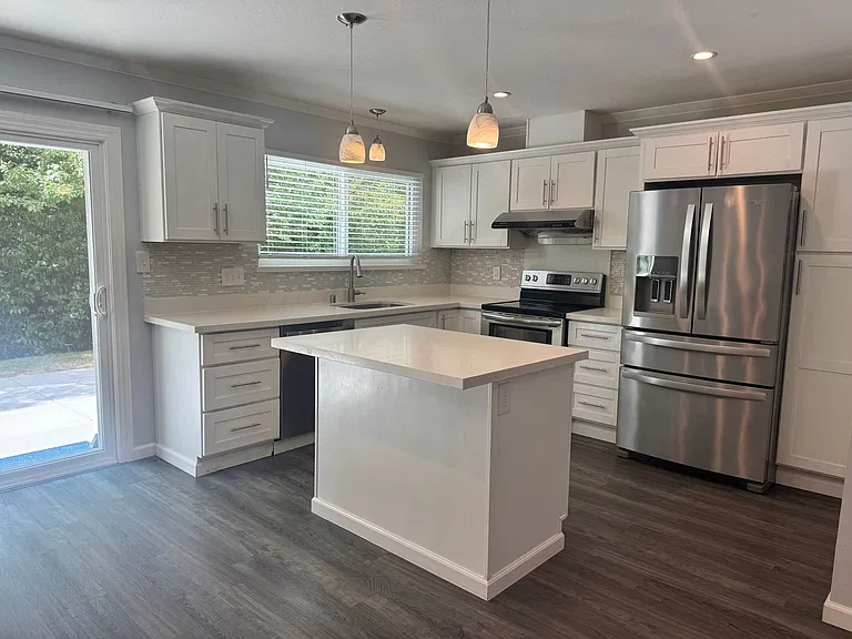 2661 Buena Vista Ave — Photo 7