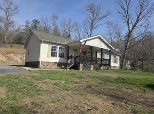 137 King Henry Cir, White Sulphur Springs, WV
