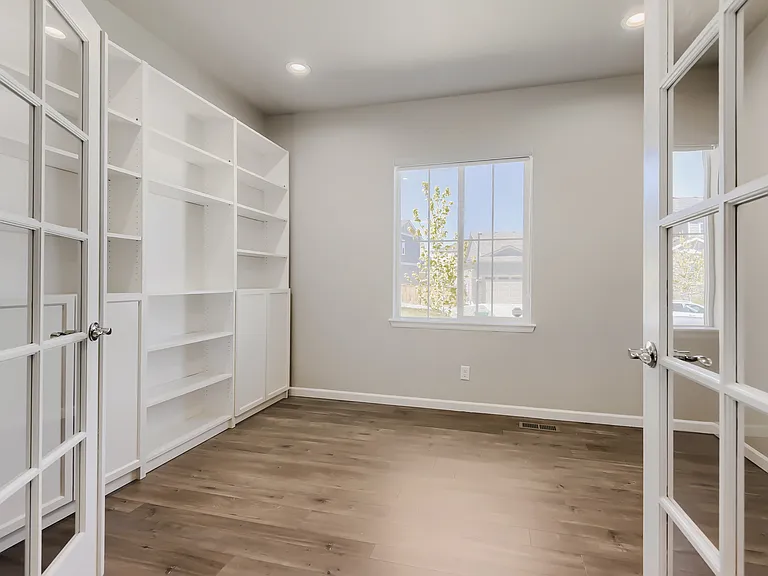 6562 Merrimack Dr — Photo 7