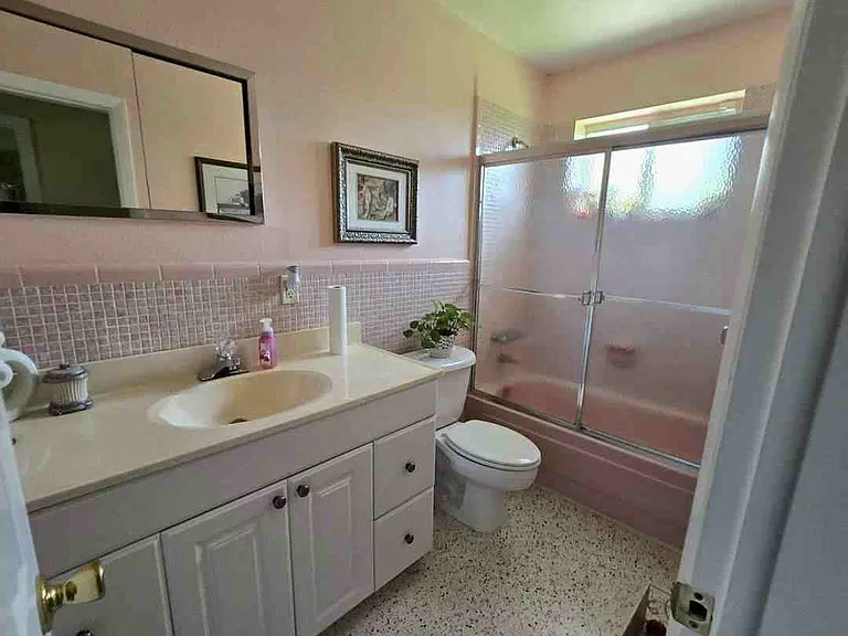 11221 SW 7th Ter — Photo 10