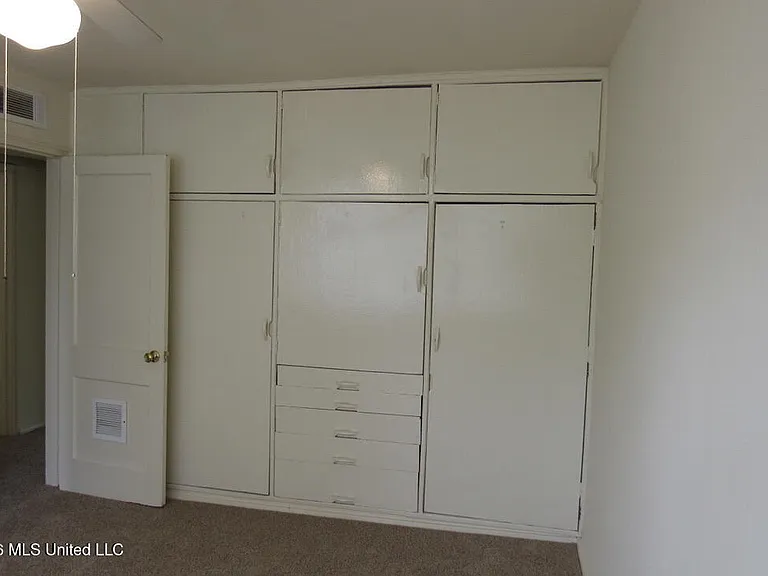 1043 Carlisle St #B6 — Photo 12