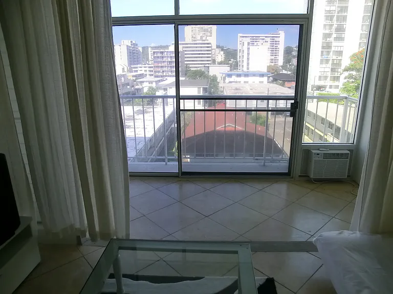 1710 Punahou St #605 — Photo 3