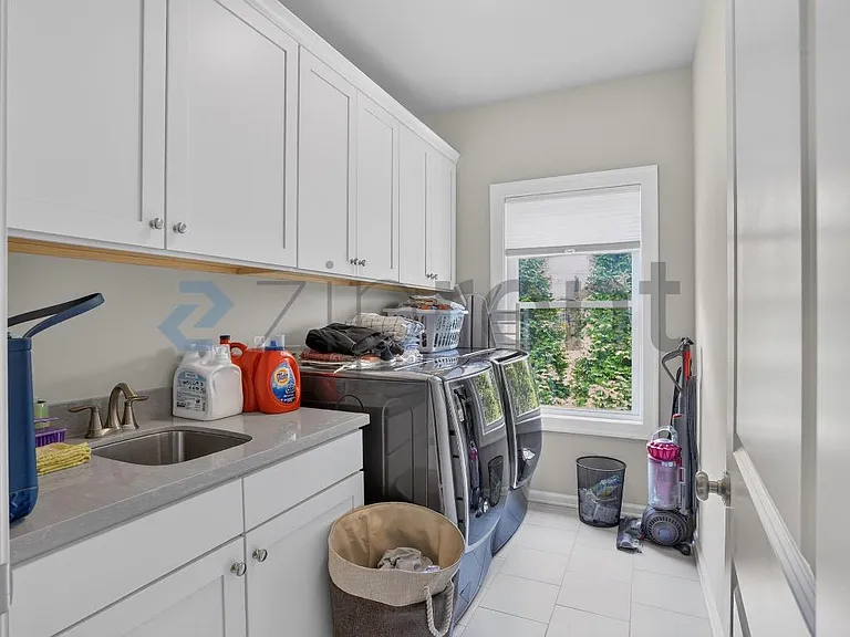 2408 Ellard Ter SE — Photo 29