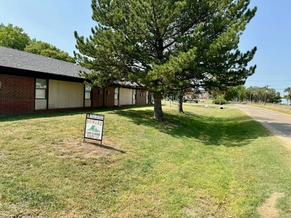 410 N Fisher St, Glasco, KS 67445