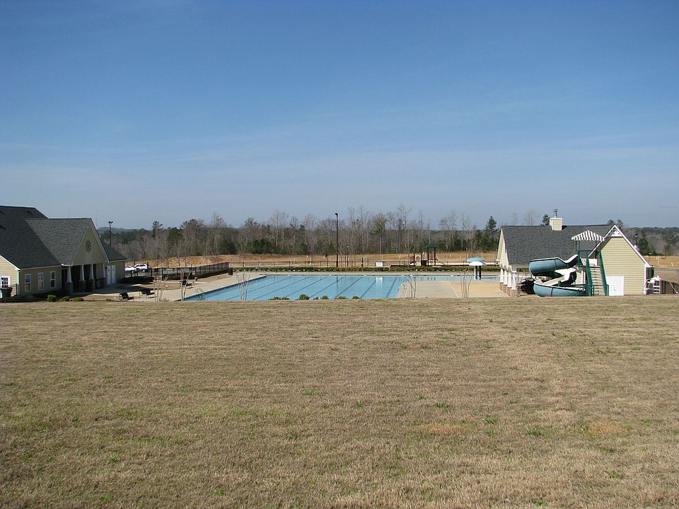 Amenities area-clubhouse on left side