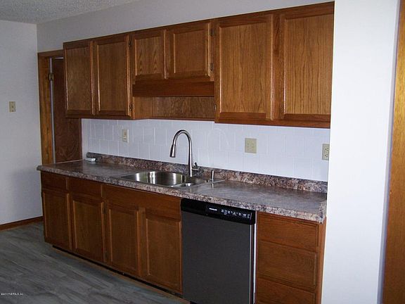 5th image of 3185 Chads Ct