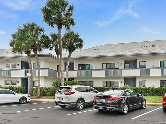 2nd image of 175 SE Saint Lucie Blvd APT A90