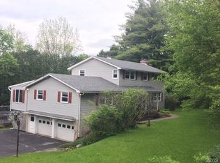 2541 Lyons Rd, Camillus, NY 13031