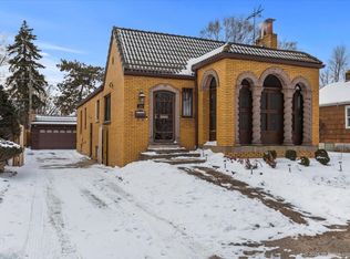 105 Elizabeth St, Calumet City, IL 60409