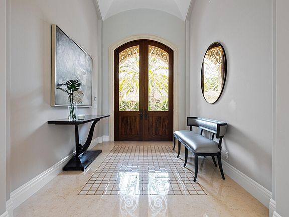 3rd image of 119 Via Palacio Palm