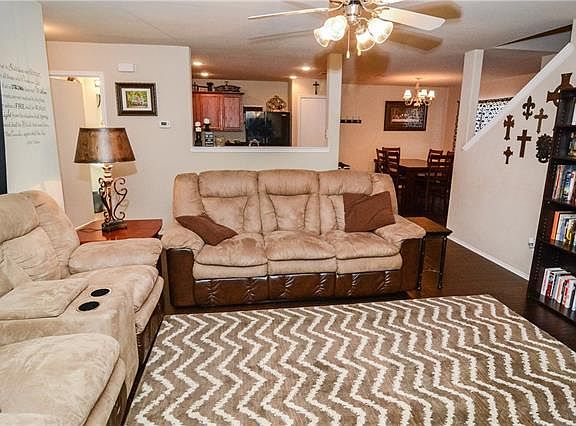 4th image of 3604 San Lucas Ln